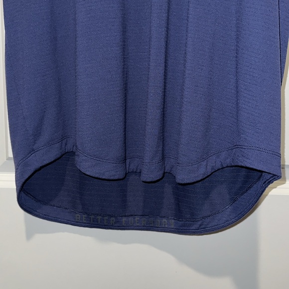 Like New Men’s License To Train Shirt - Picture 3 of 4